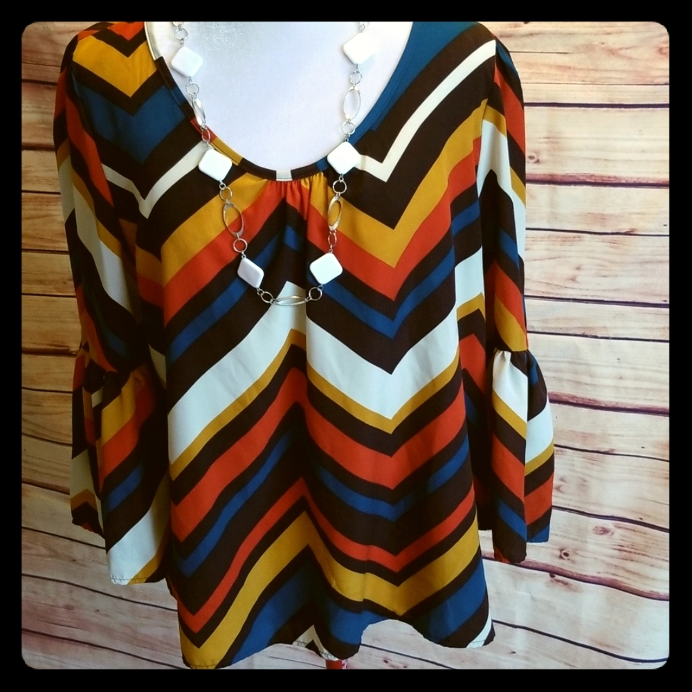 Moa Chevron Flowy Sleeve 3/4 Sleeve Blouse L